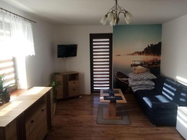 Appartement Wynajem Pokoi Wiki à Mikołajki Extérieur photo